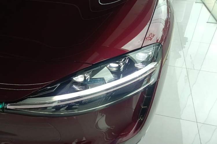 Used Hima Stelato S9 2025 Extended-Range Ultra Left Front Headlight