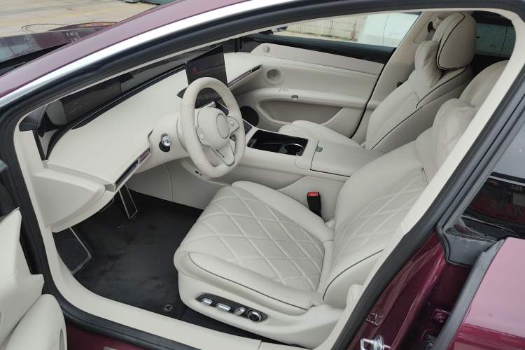 Used Hima Stelato S9 2025 Extended-Range Ultra Left Front Seat