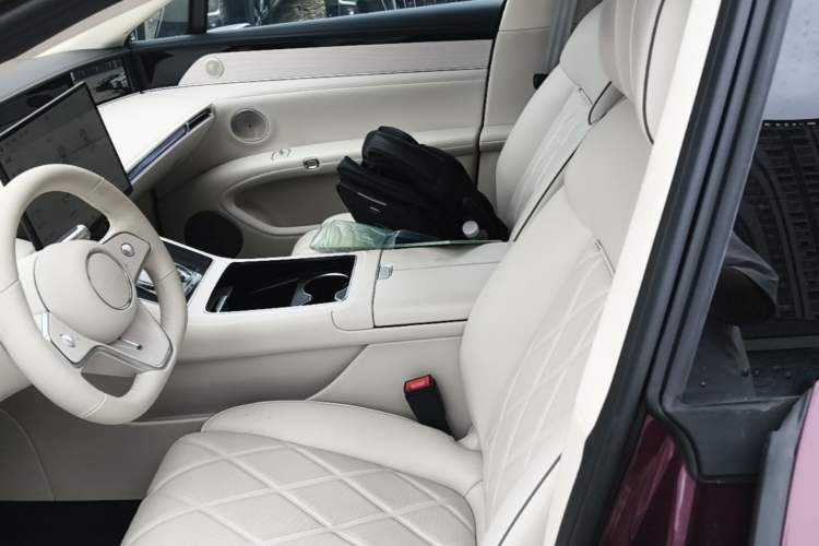 Used Hima Stelato S9 2025 Extended-Range Ultra Left Front Seat