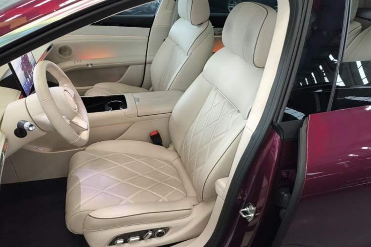 Used Hima Stelato S9 2025 Extended-Range Ultra Left Front Seat