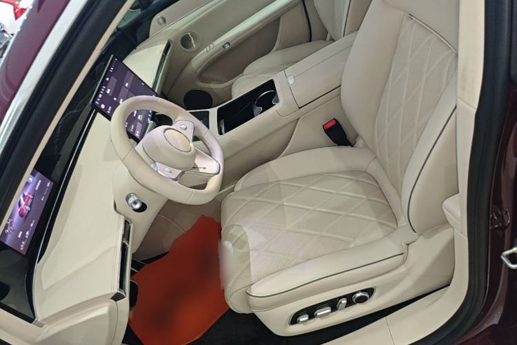 Used Hima Stelato S9 2025 Extended-Range Ultra Left Front Seat