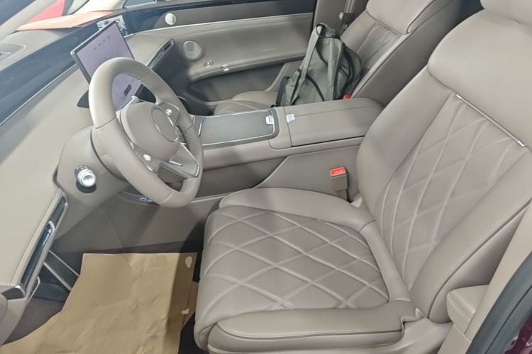 Used Hima Stelato S9 2025 Extended-Range Ultra Left Front Seat