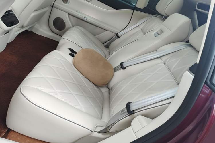 Used Hima Stelato S9 2025 Extended-Range Ultra Left Rear Seat