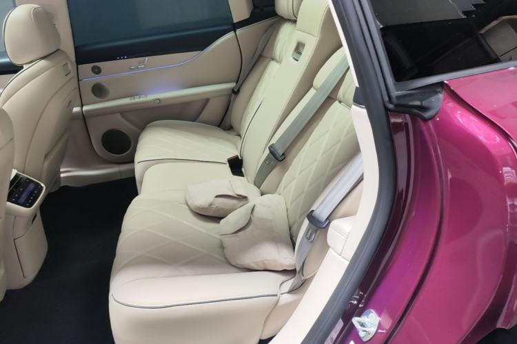Used Hima Stelato S9 2025 Extended-Range Ultra Left Rear Seat