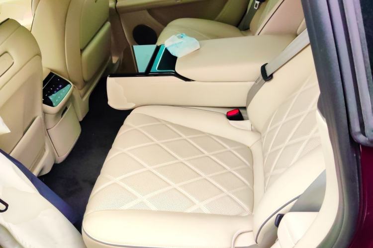 Used Hima Stelato S9 2025 Extended-Range Ultra Left Rear Seat