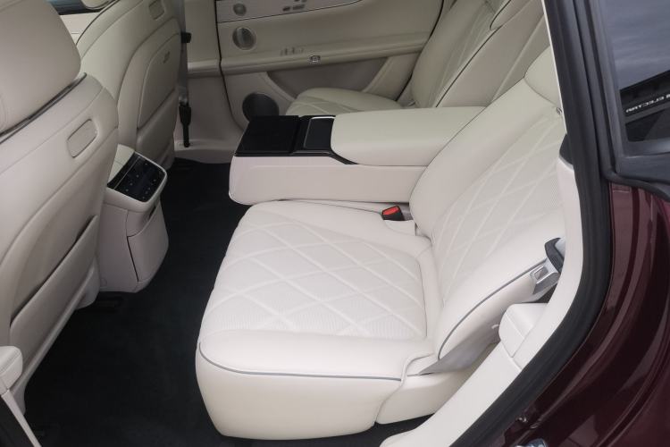 Used Hima Stelato S9 2025 Extended-Range Ultra Left Rear Seat