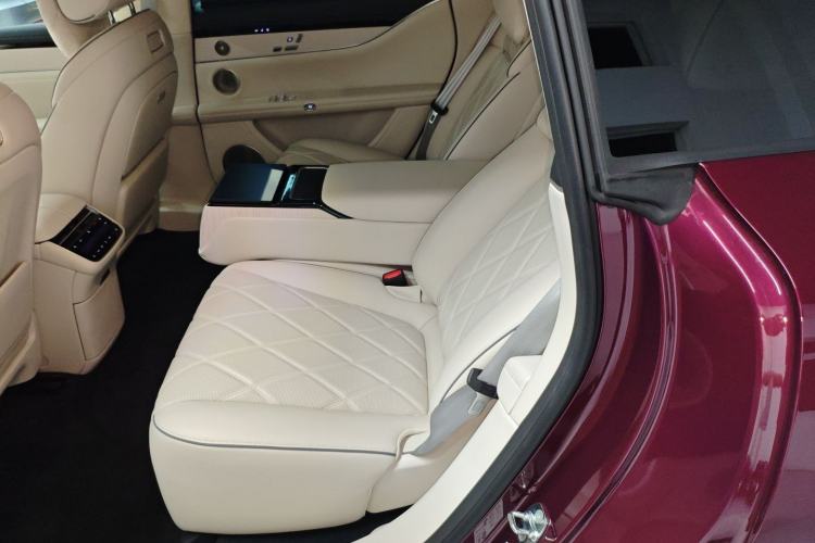Used Hima Stelato S9 2025 Extended-Range Ultra Left Rear Seat