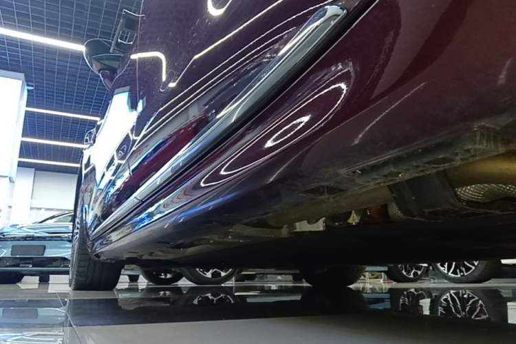 Used Hima Stelato S9 2025 Extended-Range Ultra Left Side Sill