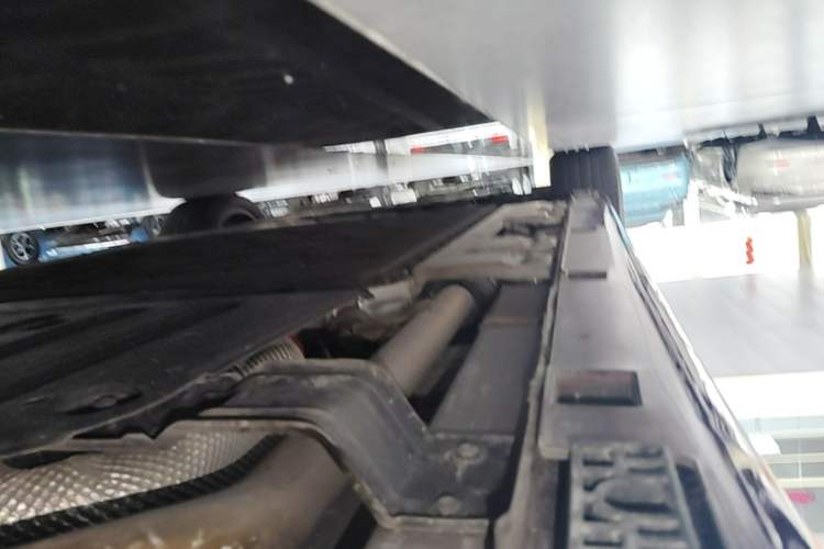 Used Hima Stelato S9 2025 Extended-Range Ultra Left Side Sill