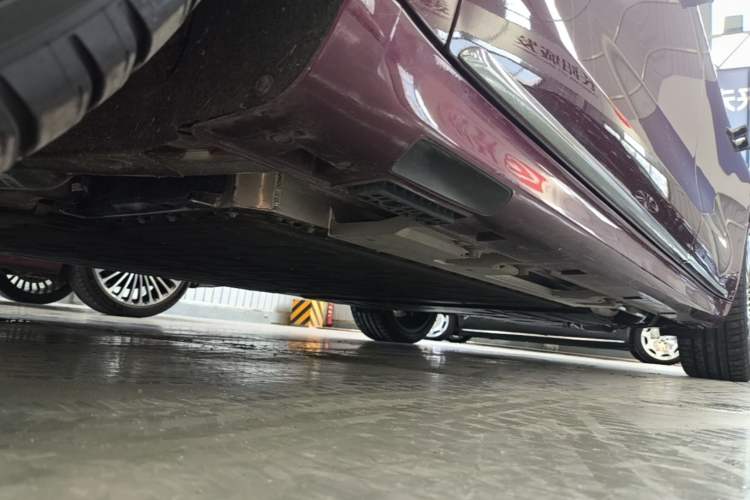 Used Hima Stelato S9 2025 Extended-Range Ultra Left Side Sill