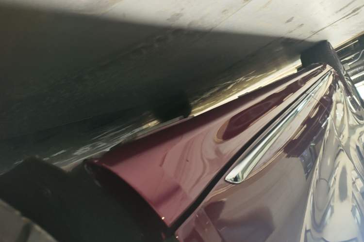 Used Hima Stelato S9 2025 Extended-Range Ultra Left Side Sill