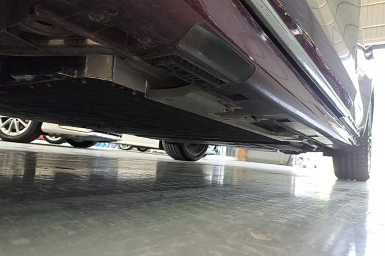 Used Hima Stelato S9 2025 Extended-Range Ultra Left Side Sill