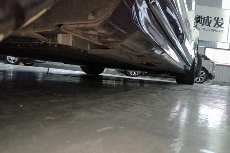 Used Hima Stelato S9 2025 Extended-Range Ultra Left Side Sill
