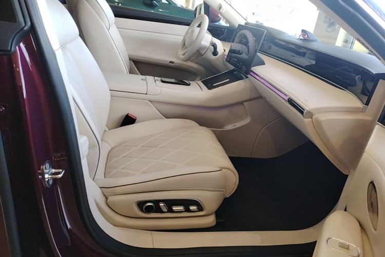 Used Hima Stelato S9 2025 Extended-Range Ultra Right Front Seat
