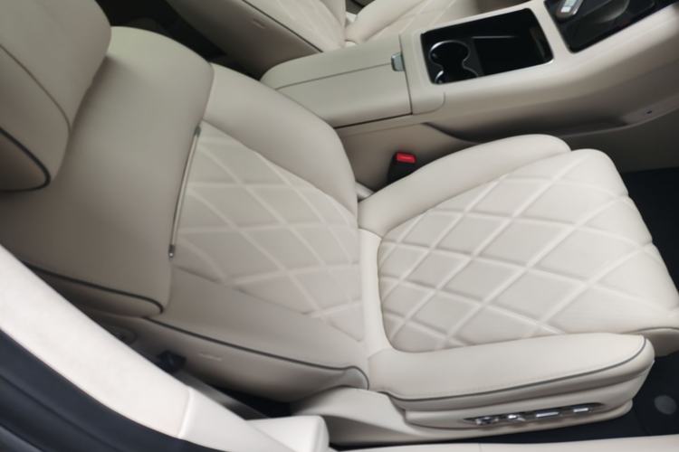 Used Hima Stelato S9 2025 Extended-Range Ultra Right Front Seat