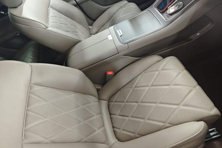 Used Hima Stelato S9 2025 Extended-Range Ultra Right Front Seat