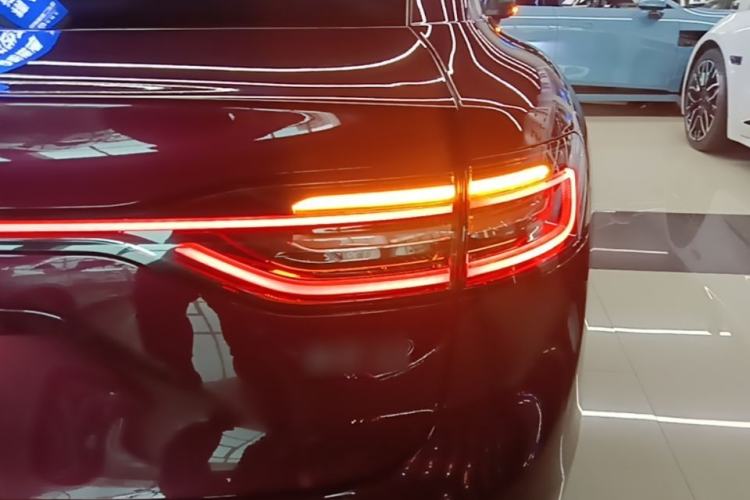 Used Hima Stelato S9 2025 Extended-Range Ultra Right Rear Taillight