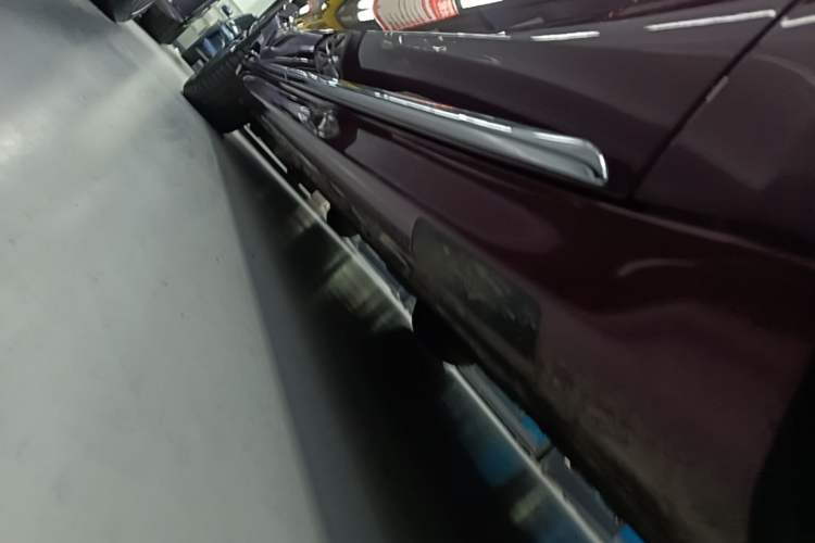Used Hima Stelato S9 2025 Extended-Range Ultra Right Side Sill