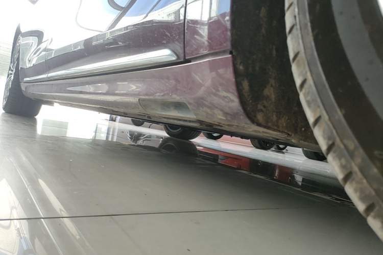 Used Hima Stelato S9 2025 Extended-Range Ultra Right Side Sill