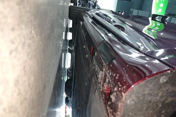 Used Hima Stelato S9 2025 Extended-Range Ultra Right Side Sill