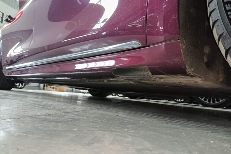 Used Hima Stelato S9 2025 Extended-Range Ultra Right Side Sill