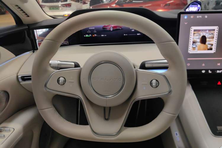 Used Hima Stelato S9 2025 Extended-Range Ultra Steering Wheel