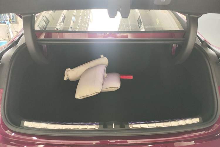 Used Hima Stelato S9 2025 Extended-Range Ultra Trunk