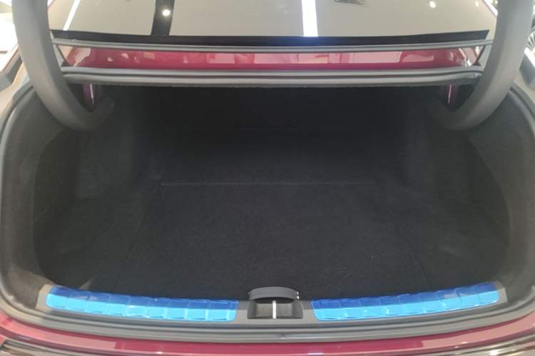 Used Hima Stelato S9 2025 Extended-Range Max+ Trunk