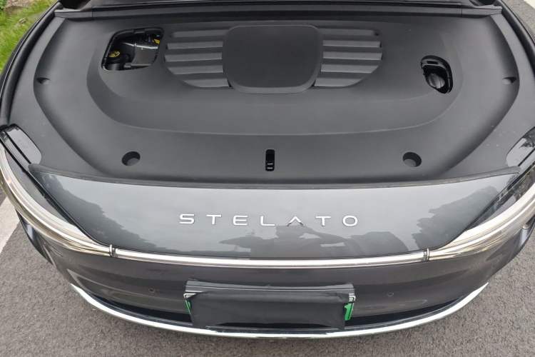 Used Hima Stelato S9 2025 Extended-Range Max+ Engine Bay