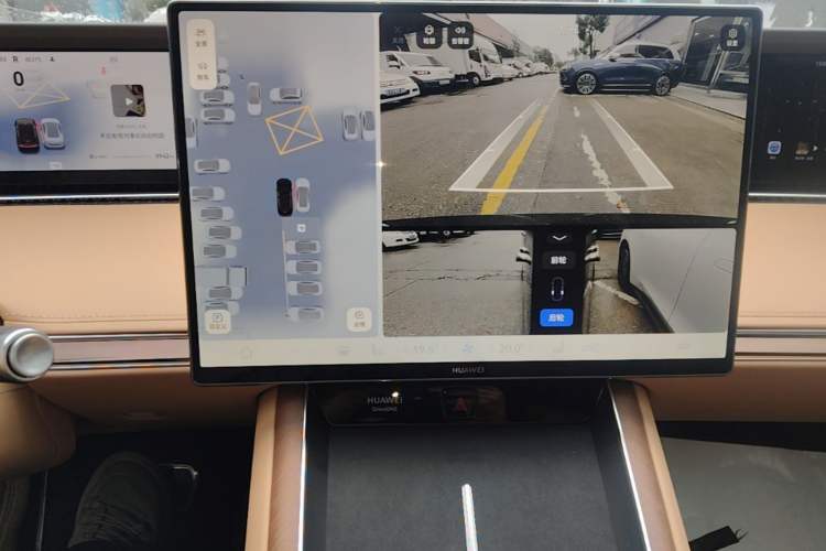 Used Hima Stelato S9 2026 Model Range-Extender Ultra, Rear-wheel Drive, 53kWh Audio And AC Panel