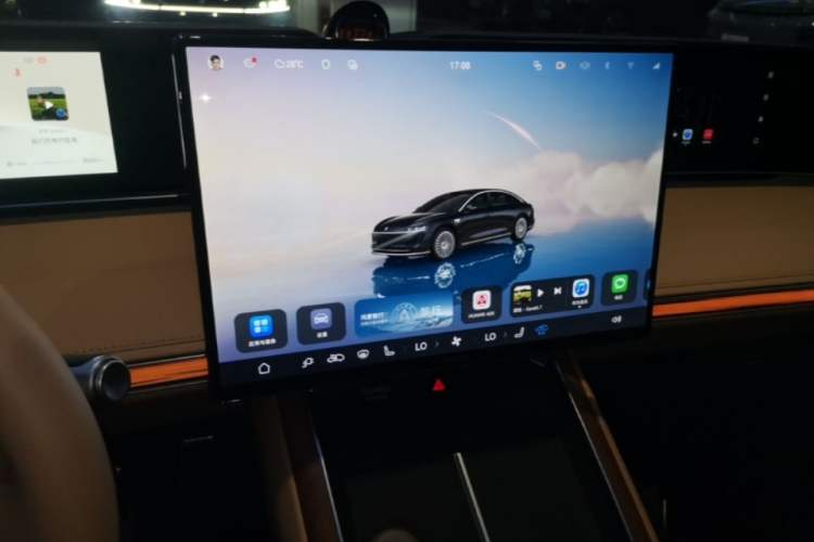 Used Hima Stelato S9 2026 Model Range-Extender Ultra, Rear-wheel Drive, 53kWh Audio And AC Panel