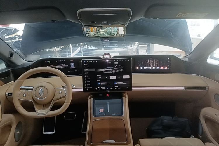 Used Hima Stelato S9 2026 Model Range-Extender Ultra, Rear-wheel Drive, 53kWh Center Console