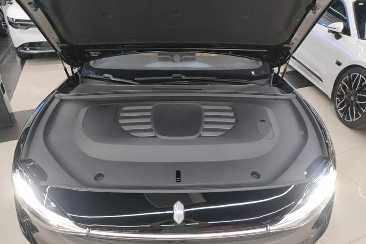 Used Hima Stelato S9 2026 Model Range-Extender Ultra, Rear-wheel Drive, 53kWh Engine Bay