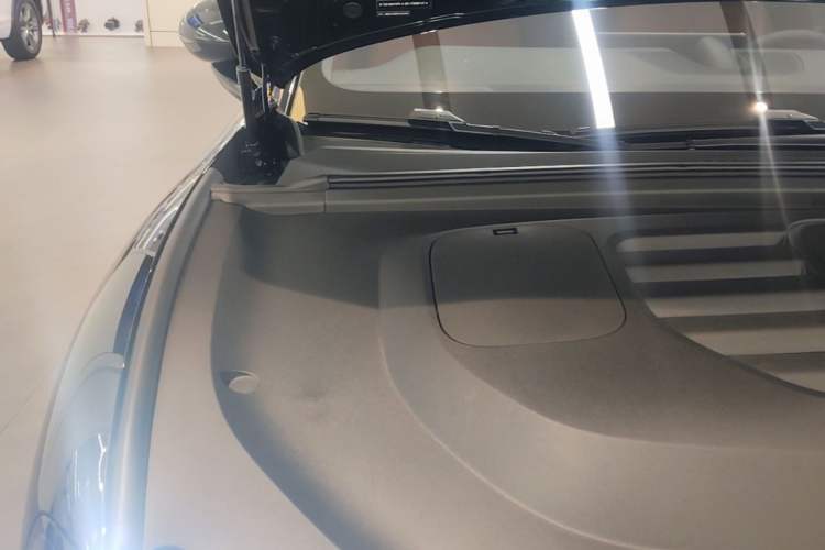 Used Hima Stelato S9 2026 Model, Range-Extended Max Rear-Drive 37kWh Engine Bay Right