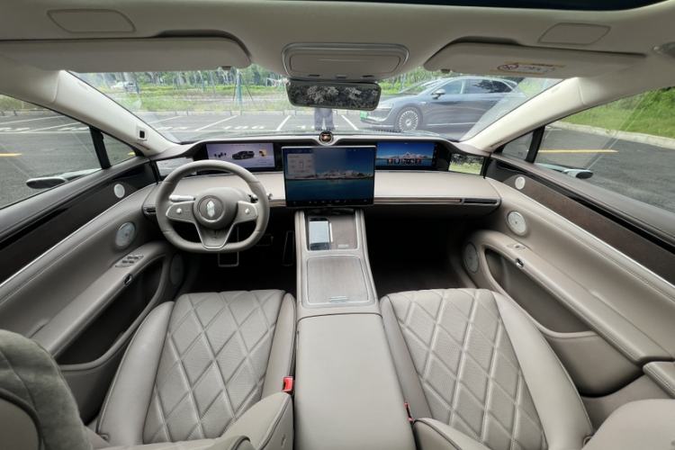 Used Hima Stelato S9 2026 Model Range-Extender Ultra, Rear-wheel Drive, 53kWh Interior 3