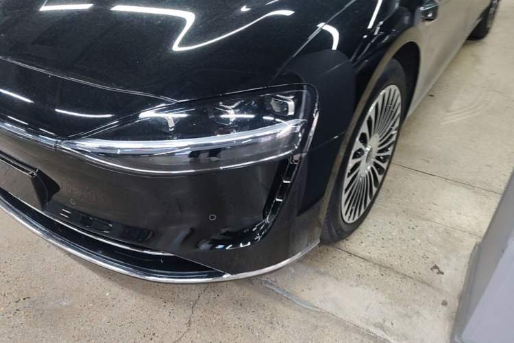 Used Hima Stelato S9 2026 Model Range-Extender Ultra, Rear-wheel Drive, 53kWh Left Front Headlight