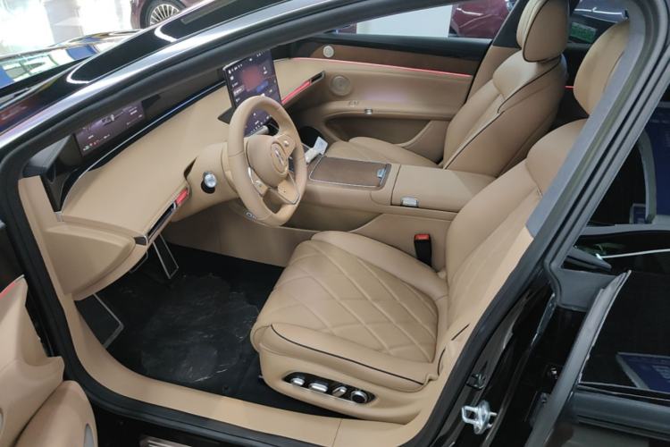 Used Hima Stelato S9 2026 Model Range-Extender Ultra, Rear-wheel Drive, 53kWh Left Front Seat