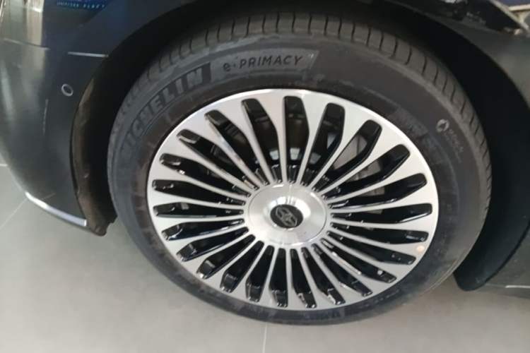 Used Hima Stelato S9 2026 Model Range-Extender Ultra, Rear-wheel Drive, 53kWh Left Front Wheel Hub