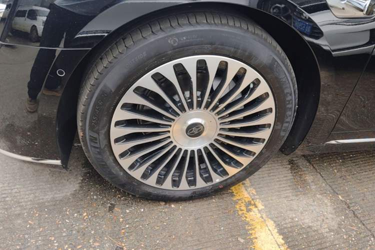 Used Hima Stelato S9 2026 Model Range-Extended Max Rear-Wheel Drive 53 kWh Left Front Wheel Hub