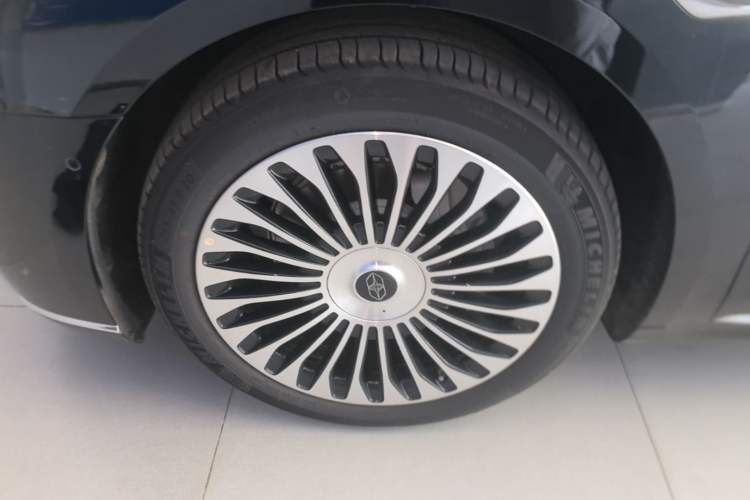 Used Hima Stelato S9 2026 Model Pure Electric Max Rear-Wheel-Drive 100kWh (896-line LiDAR) Left Front Wheel Hub