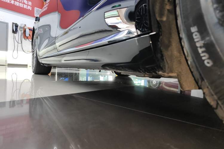 Used Hima Stelato S9 2026 Model Range-Extender Ultra, Rear-wheel Drive, 53kWh Left Side Sill