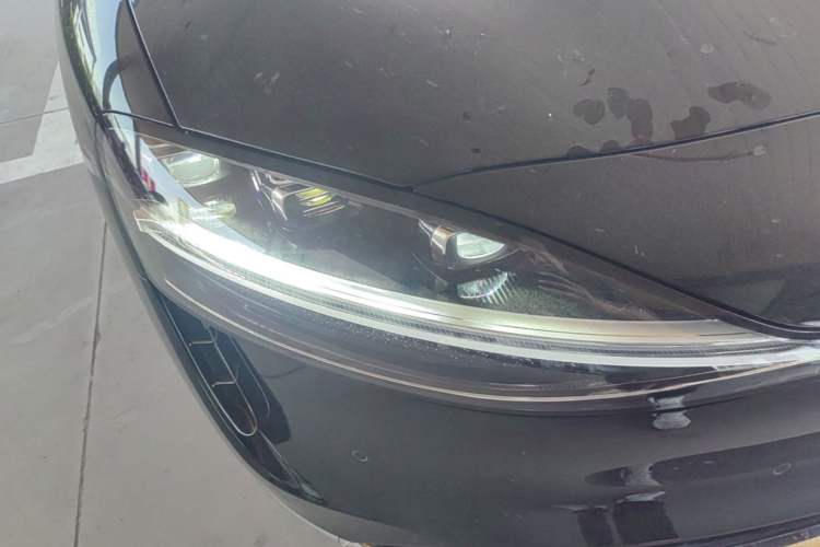 Used Hima Stelato S9 2026 Model Range-Extender Ultra, Rear-wheel Drive, 53kWh Right Front Headlight