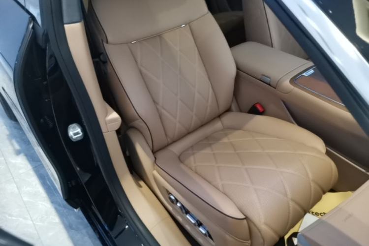 Used Hima Stelato S9 2026 Model Range-Extender Ultra, Rear-wheel Drive, 53kWh Right Front Seat