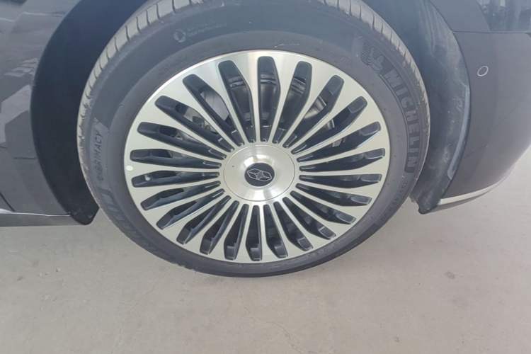 Used Hima Stelato S9 2026 Model Range-Extender Ultra, Rear-wheel Drive, 53kWh Right Front Wheel Hub