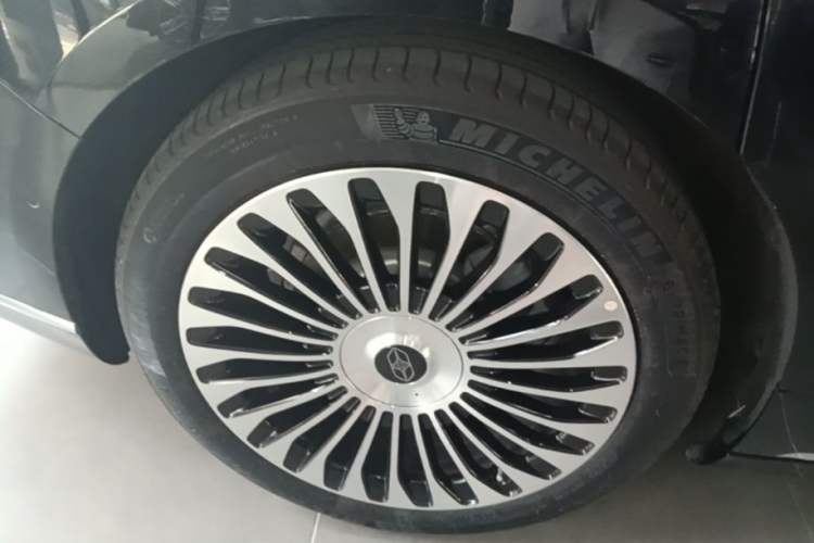 Used Hima Stelato S9 2026 Model Range-Extender Ultra, Rear-wheel Drive, 53kWh Right Rear Wheel Hub