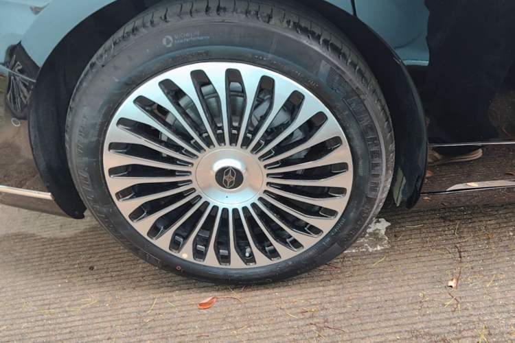 Used Hima Stelato S9 2026 Model Range-Extended Max Rear-Wheel Drive 53 kWh Right Rear Wheel Hub