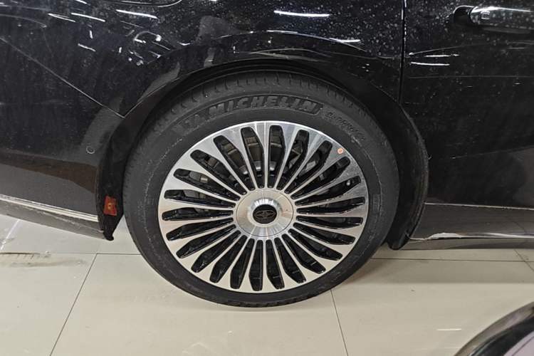 Used Hima Stelato S9 2026 Model Range-Extender Ultra, Rear-wheel Drive, 53kWh Right Rear Wheel Hub