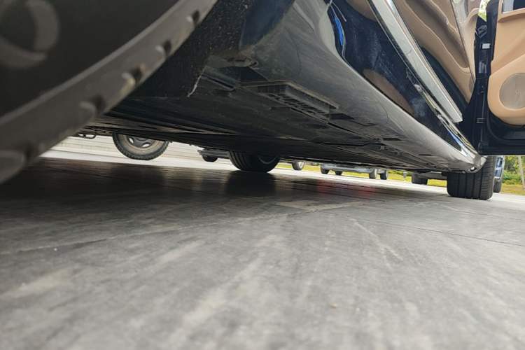 Used Hima Stelato S9 2026 Model Range-Extender Ultra, Rear-wheel Drive, 53kWh Right Side Sill