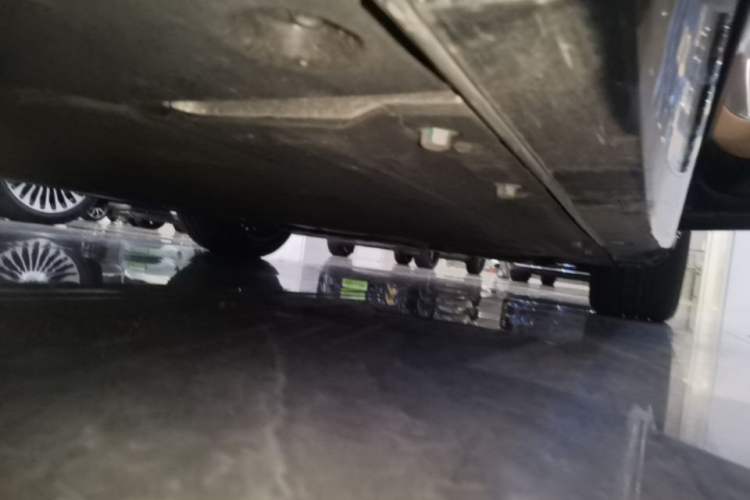 Used Hima Stelato S9 2026 Model Range-Extender Ultra, Rear-wheel Drive, 53kWh Right Side Sill
