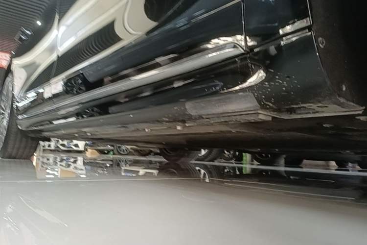 Used Hima Stelato S9 2026 Model Range-Extender Ultra, Rear-wheel Drive, 53kWh Right Side Sill